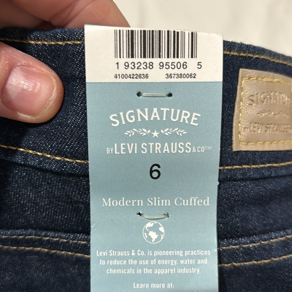Signature Levi 6 stretch cuffed ankle jegging jeans back pockets nwt - Picture 10 of 12